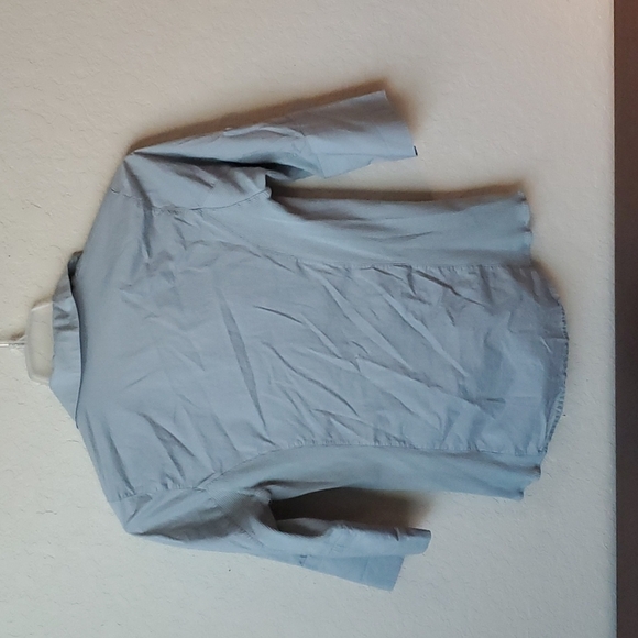 Boston Proper sz 10 100% cotton gray button down with stretch side panels - Picture 9 of 13